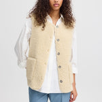 Load image into Gallery viewer, Ichi Teddy Waistcoat With Patched Pockets
