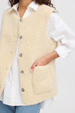 Load image into Gallery viewer, Ichi Teddy Waistcoat With Patched Pockets
