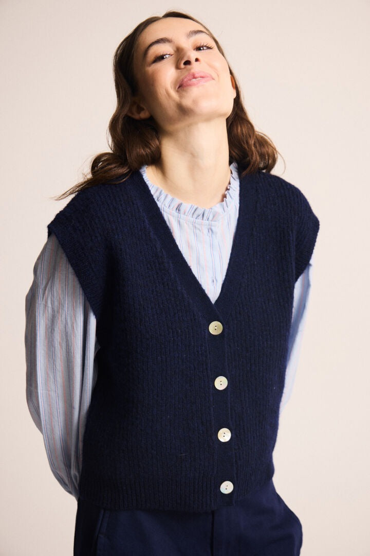 Ichi Buttoned Knitted Vest