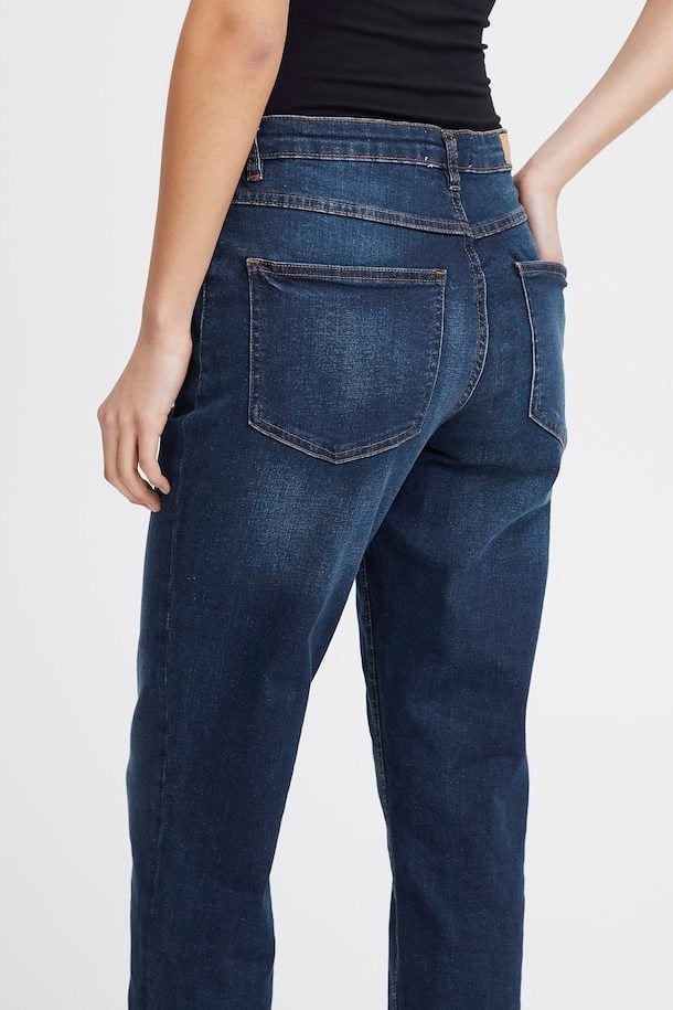 Ichi Raven Straight Leg Cropped Jean